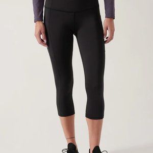 Athleta ultimate stash pocket Capri black size XL